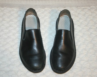 Size 8,Womens Loafers,loafers,leather loafers,black loafers,loafers size 8,loafers 8,slip ons,womens shoes 8,womens wide shoes,wide shoes