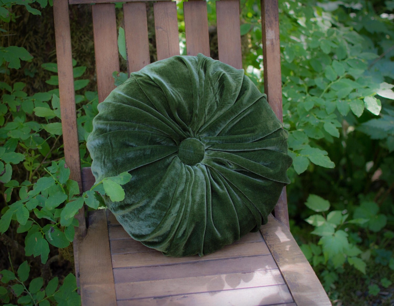 Pine Green Silk Velvet Tufted Pleated Round Throw Pillow