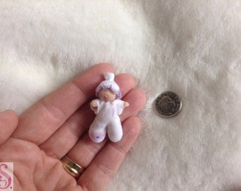 OOAK Artist mini clay soft bodied baby 4.5cm handmade 12th dolls house art GIFT / collectable by Sweet Miniature Artisan Sheryl Coupland