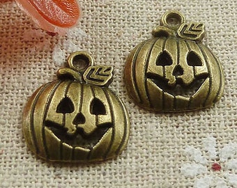 6 Pumpkin Charms, Jack-O-Lantern Charms, bronze pumpkins, brass, Halloween, Fall, USA Ships quick