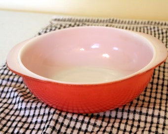 Pink pyrex- dbl handled bowl-2 quart