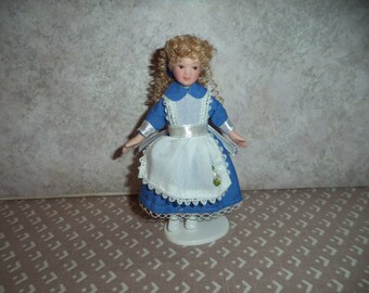 1:12 scale Dollhouse Miniature Little blonde Girl Doll