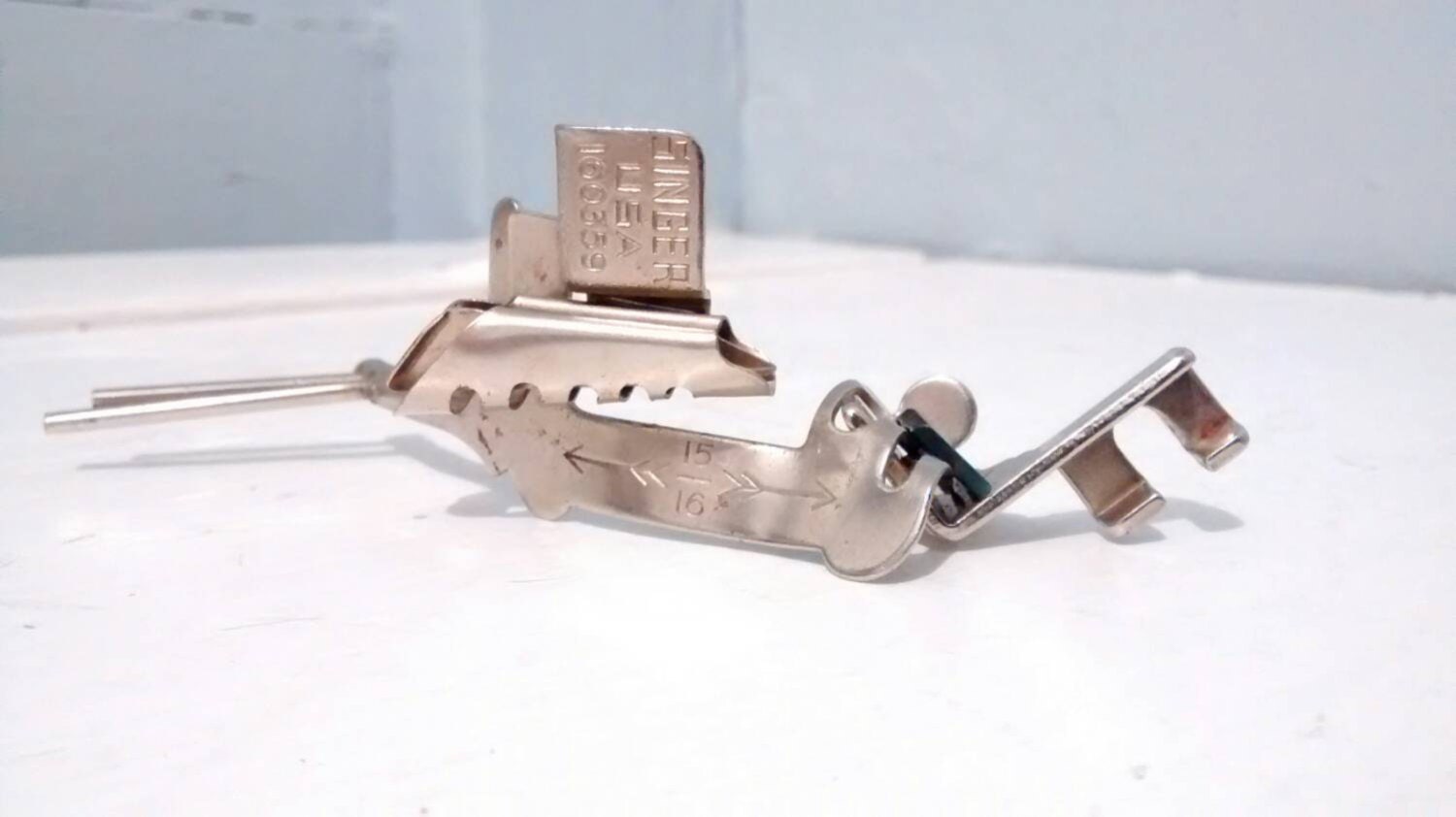 Singer Multi Slotted Binding Attachment Sewing Machine