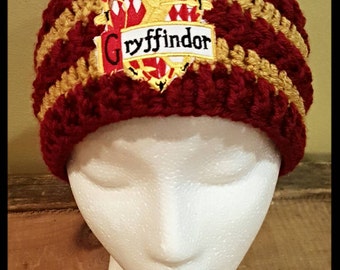 Harry Potter Gryffindor Ear Warmer Crochet Ear Warmer Harry Potter Gift Harry Potter Gryffindor Quidditch Gryffindor Crest Patch Winter Hat