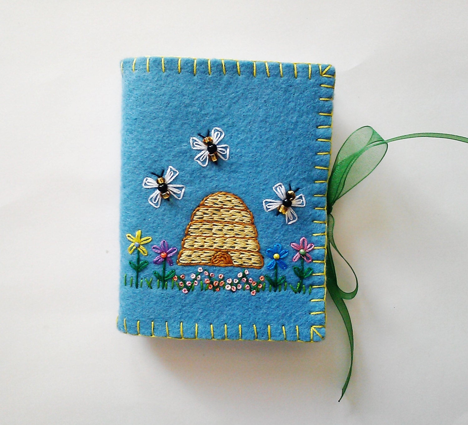 Wool Felt Needle Book Sewing Needle Case Embroidered Flower