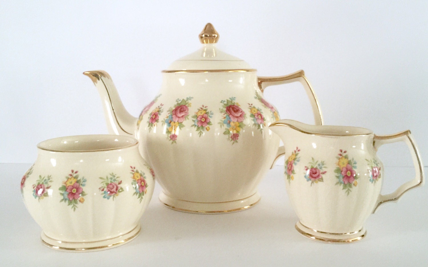 Vintage Floral Sadler Teapot Creamer & Sugar Set