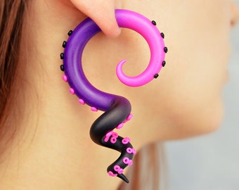 Cheshire Cat Ear Plugs and Fake Gauge Earrings, Tentacle Earrings, Ear Plugs in 6g 4g 2g 1g 0g 00g 9/16 3/4, Cheshire Cat Costume, Octopus