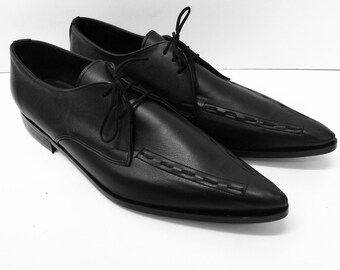 Gibson Weave Winklepicker Shoe in Black Leather