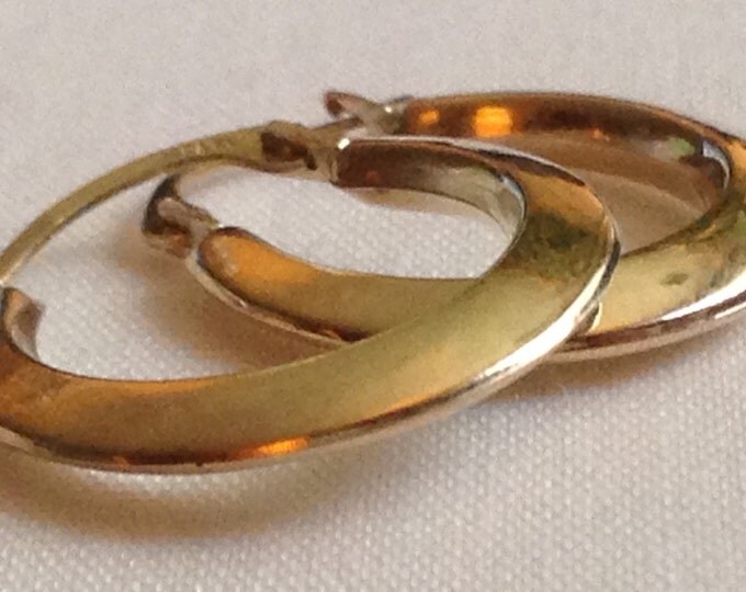 Storewide 25% Off SALE Vintage 14k Yellow Gold Designer Tapered Hoop Earrings Featuring Modern Hollow Finish