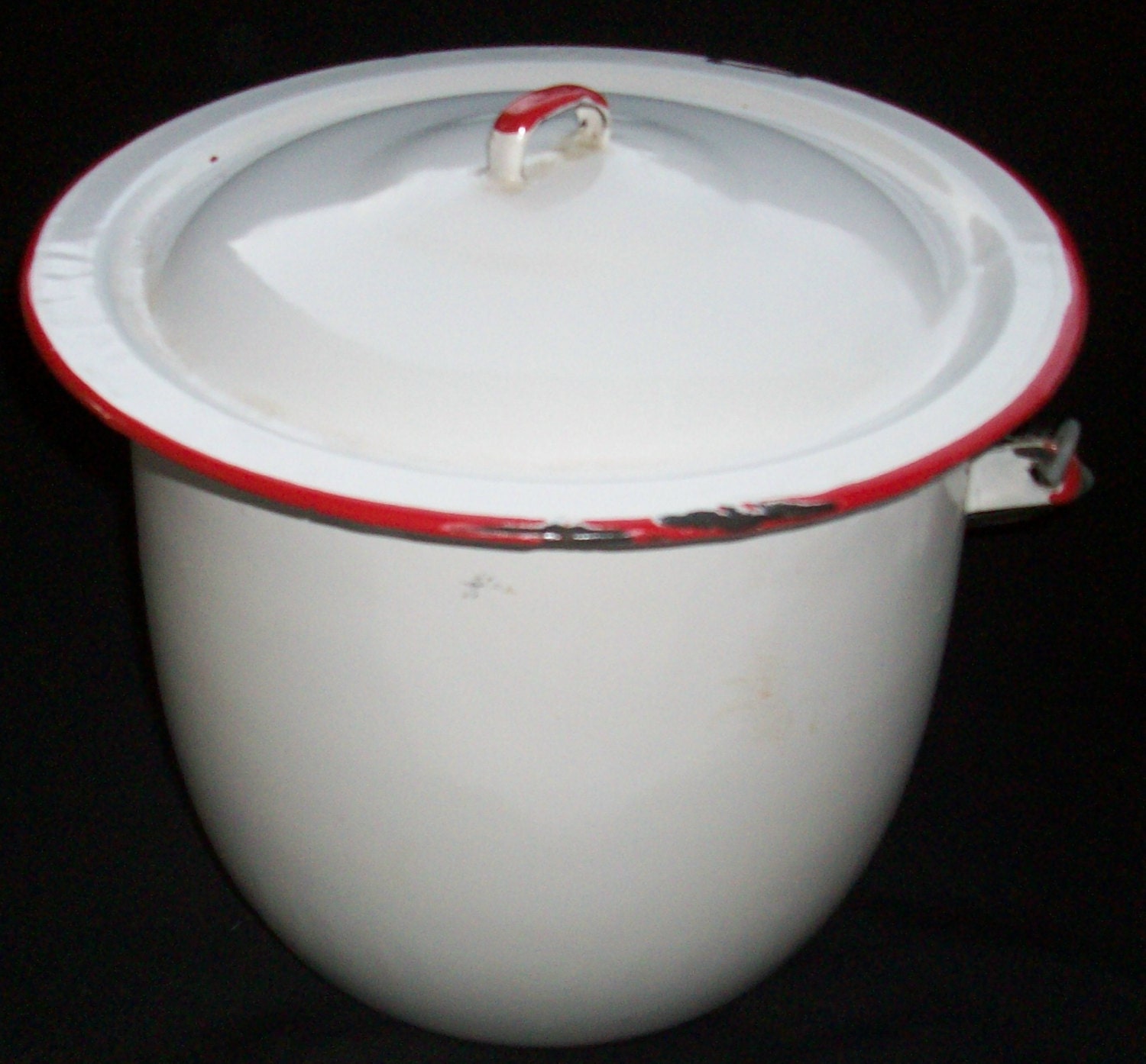 Vintage White Enamel Cooking Pot with Lid and Red Trim