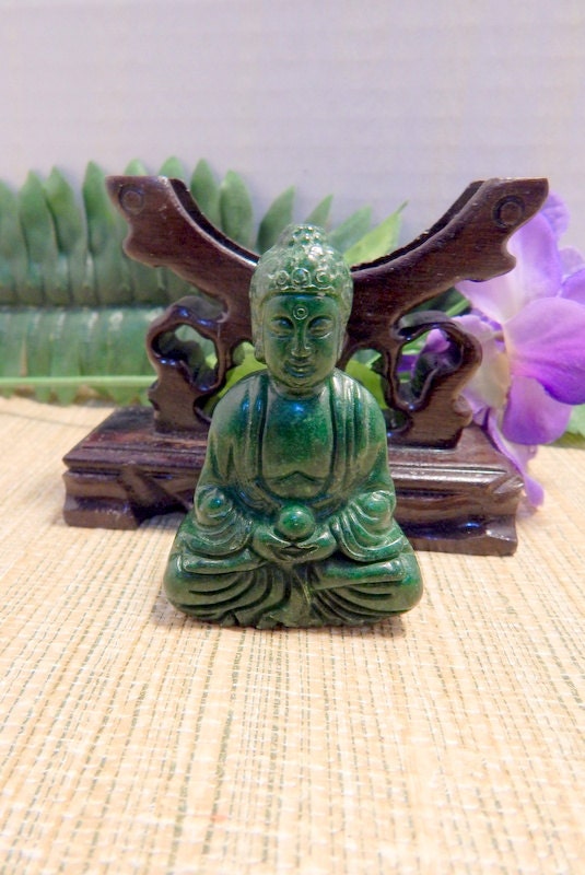 New Item 2 1/4 Buddha Jade Statue Pendant Healing