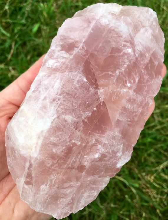 raw rose quartz crystal