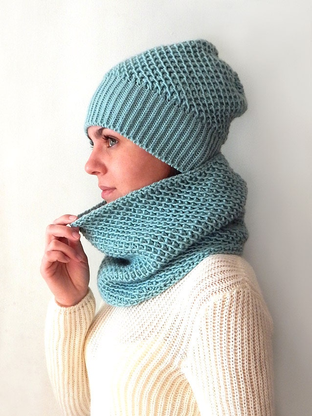 Knitted mint color hat and snood set knit cowl knit circle