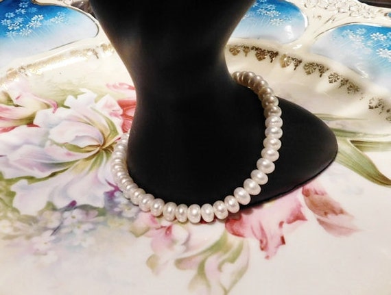 Genuine Pearl Bracelet / White Gold