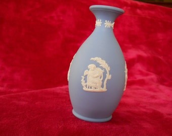 1960s vintage Wedgewood blue jasperware bud vase