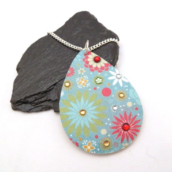 Colourful Flower Necklace Sparkle Flower Pendant Wood