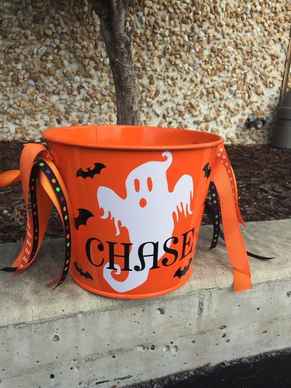 Personalized Halloween BucketHalloween bucket personalized