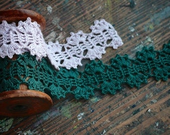 Hand Crocheted Linen Edging, Lace Trim -- natural linen