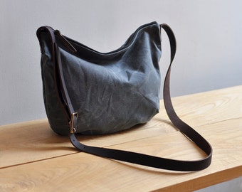 DAY BAG - waxed canvas/charcoal