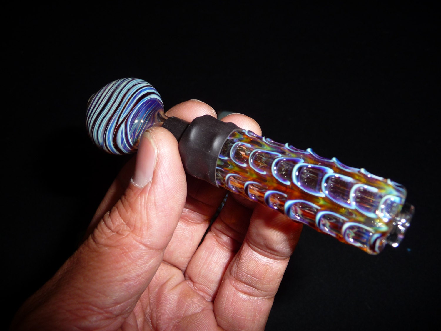 Glass Blunt color changing with flat mouthpiece