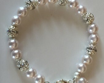 Mother of the bride or mother of the groom bracelet is a perfect wedding day gift, mothers gifts