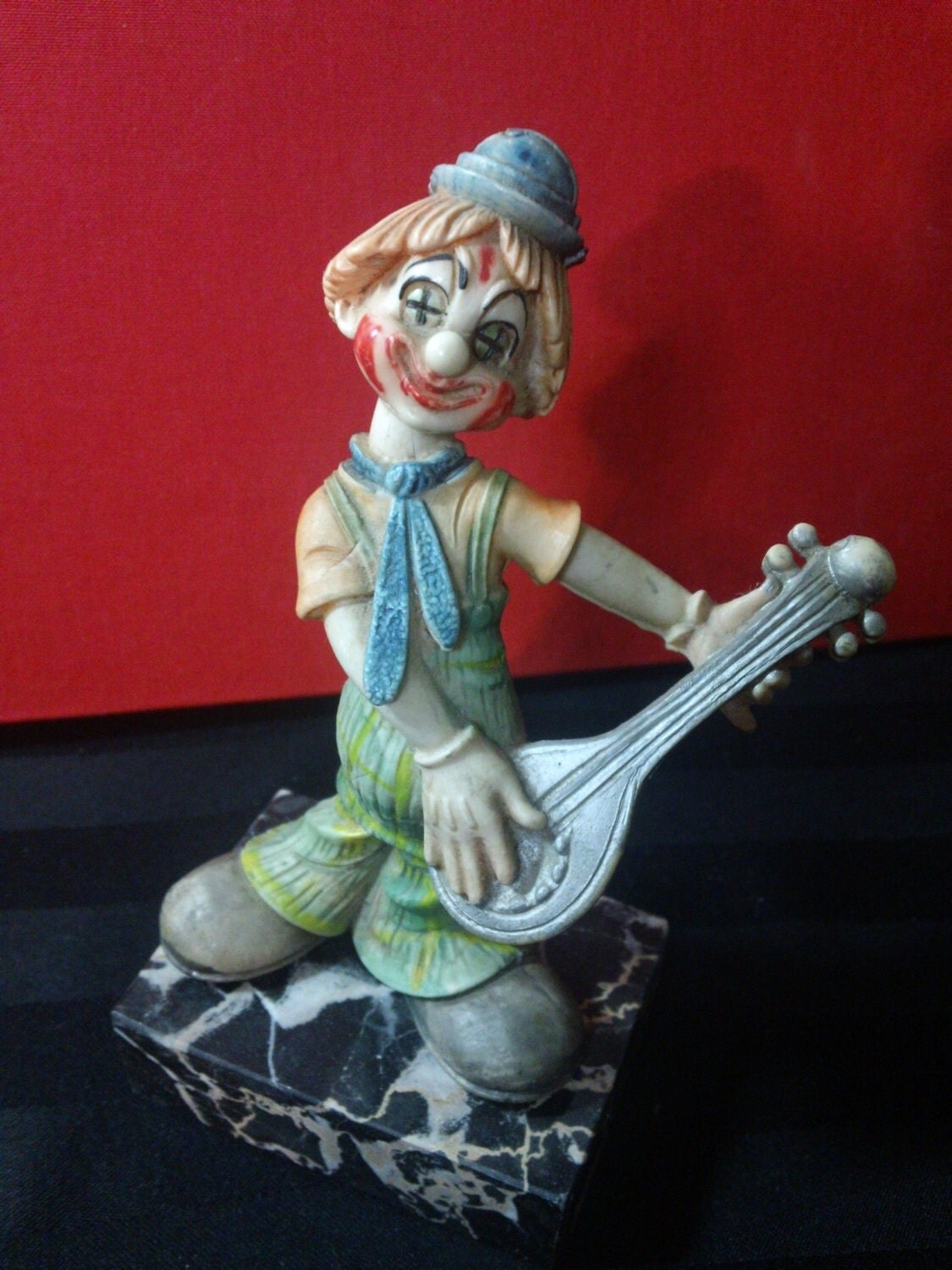 resin clown figurines