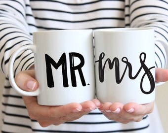 Mr and Mrs Mugs, Mr and Mrs Gift, Wedding Gift, Engagement Gift, Wedding present, Wedding Shower Gift, Bride Gift, Bridal Shower Gift