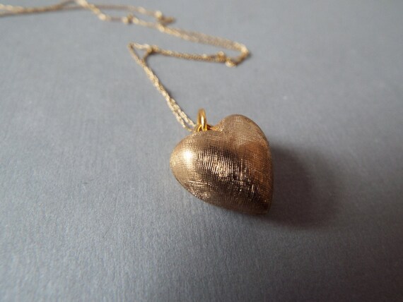 14k Gold Puffy Heart Pendant Necklace 1960s Textured Finish