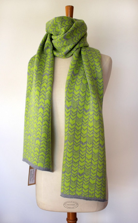 Chevron pattern Knitted Scarf