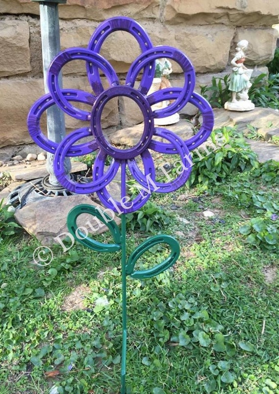 Items similar to Horseshoe Flower, Garden Art, Yard Art, Horseshoe Art
