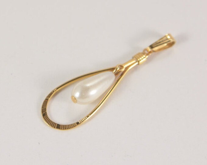 Pearl Drop Pendant necklace Gold Plated Pearl Drop Vintage Pearls Jewelry Online Gift For Best Friend