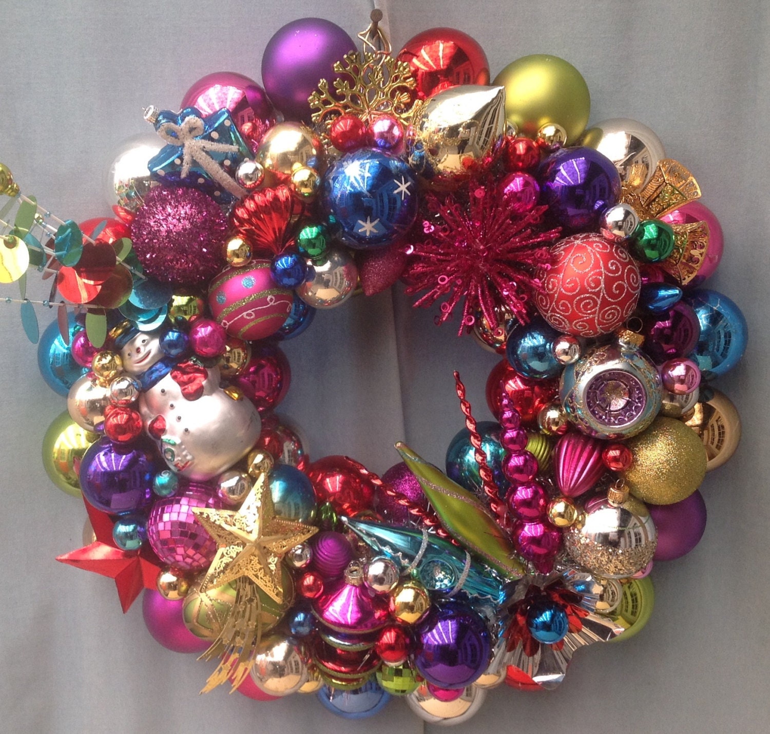 Retro Christmas ornament wreath. Spectacular jewel tones.