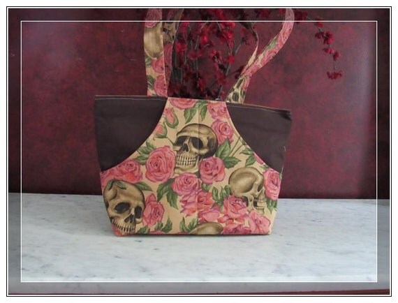 Over the shoulder pocketbook skulls and roses - handbag inside pockets skulls and roses unique and antique tone on color