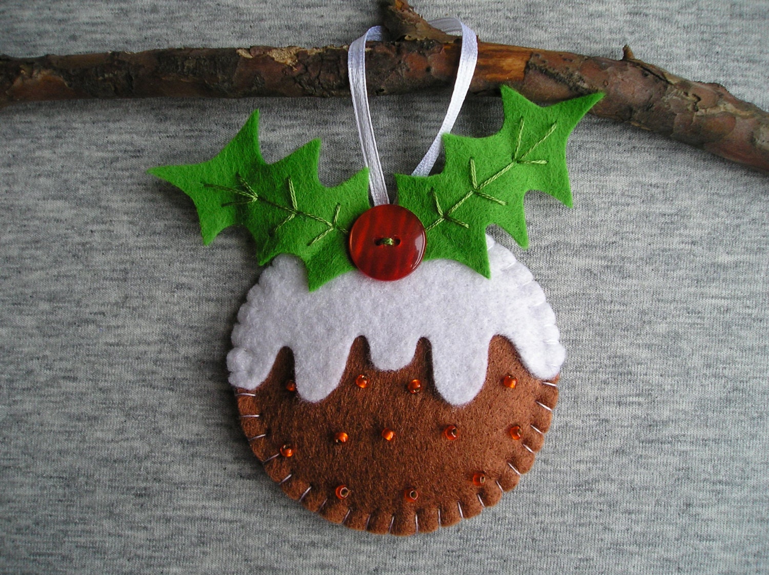 Felt Christmas tree ornaments pudding with a pocket