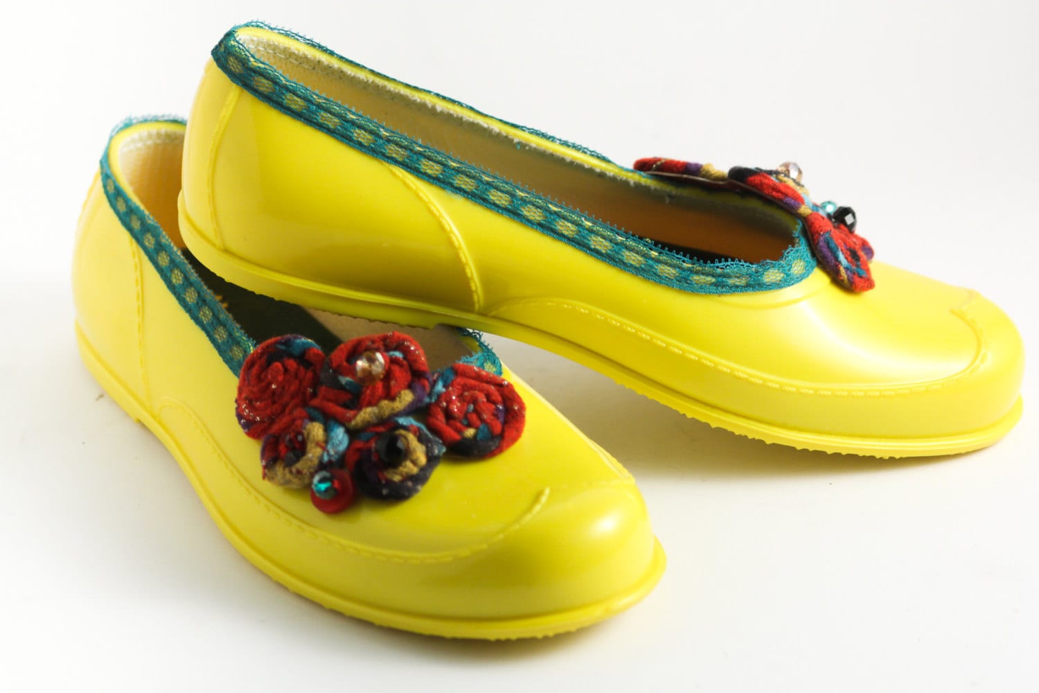 womens flat yellow shoes
