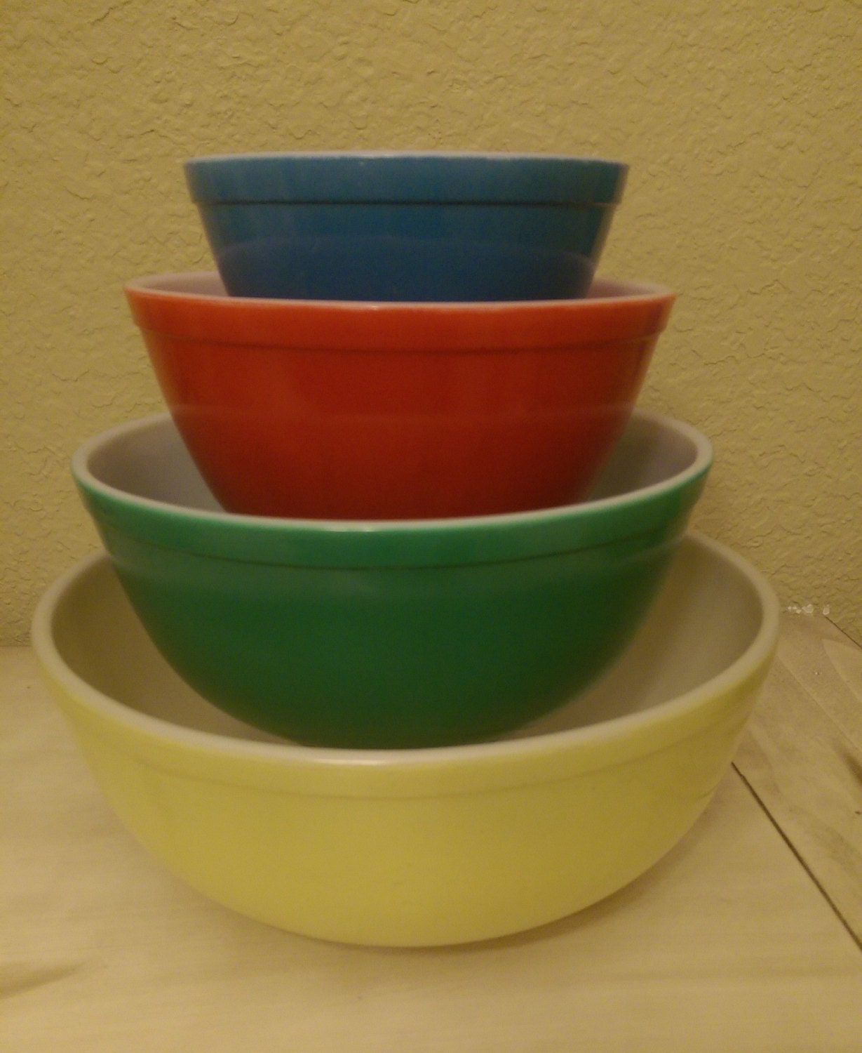 Pyrex s 401 402 403 404 Primary Mixing Nesting Bowl Set