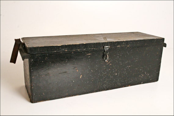 ... toy box wood rustic saw carrier chest handmade man cave old Black