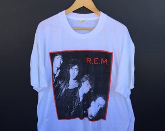 rem star t shirt