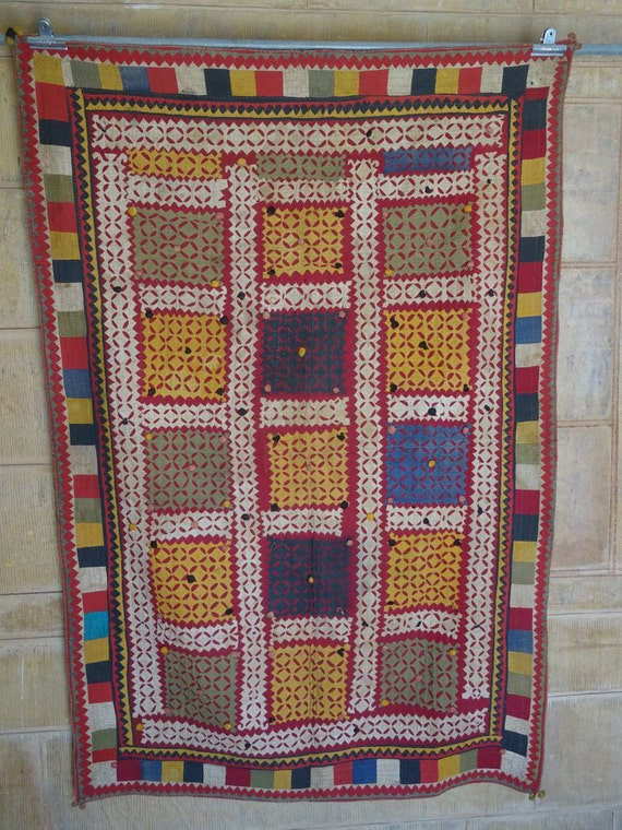 vintage applique and patchwork ralli quilt