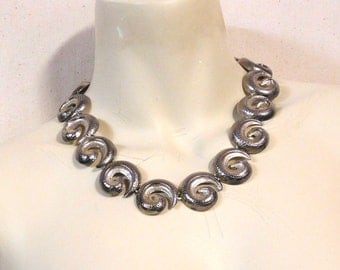 Mexican style necklace-- curlicue or spiral motif