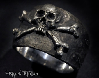 Skull Ring,Pirate Ring,Skull and Crossbones Ring,Mens Silver Skull Ring, Biker ring, Rocker ring,Custom Sterling Silver Skull Ring,.925