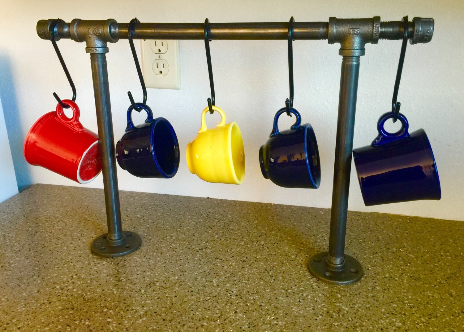 Industrial black pipe Coffee mug holder Coffee cup