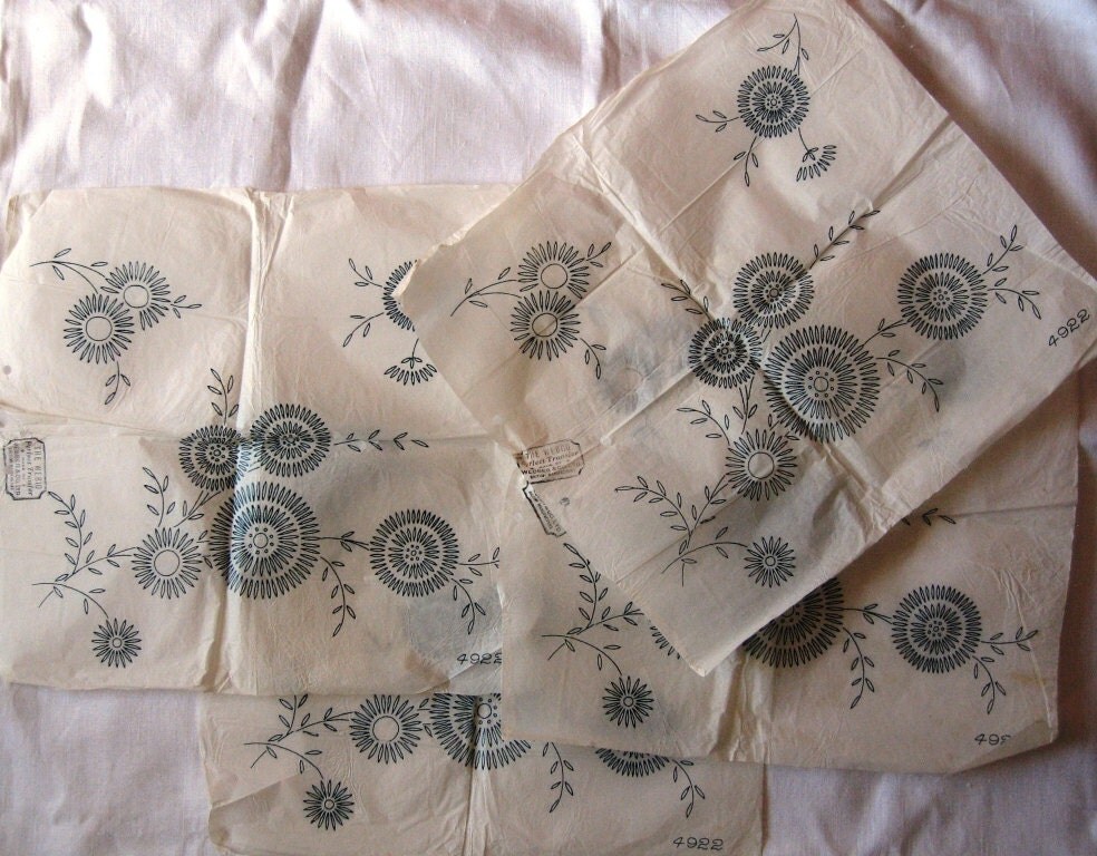Set of 4 Vintage Ironon Embroidery Transfers Featuring Daisy