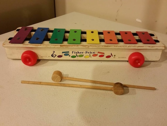 fisher price pull a tune 870