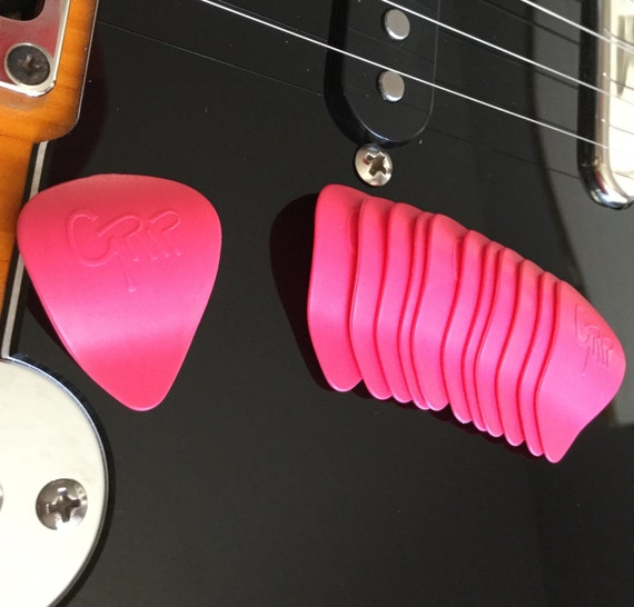 Get a GRIP Guitar Pick Acetal Heavy 12 Pack