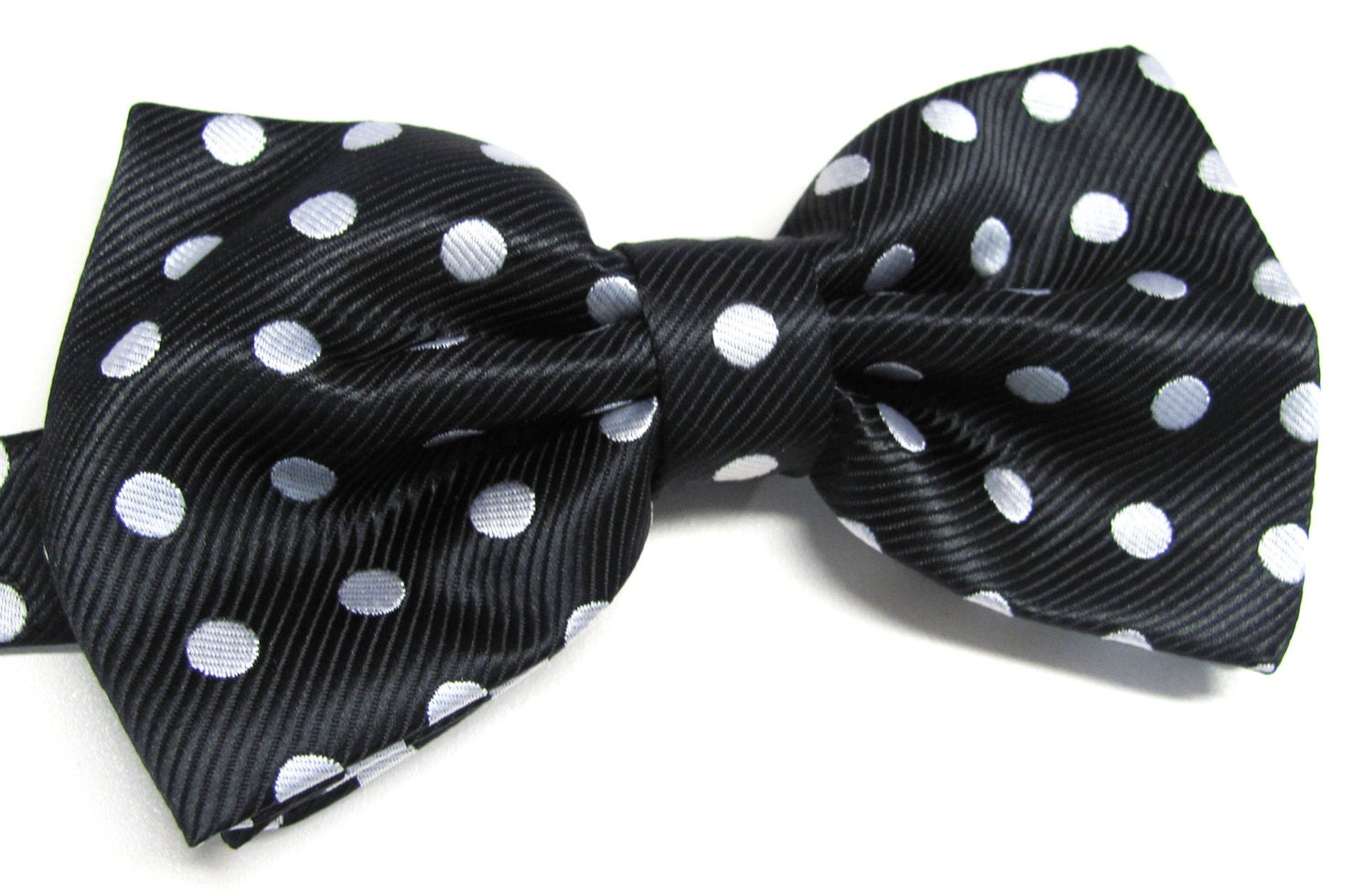 Mens Bow Tie. Black and White Polka Dot Bow Ties With Matching