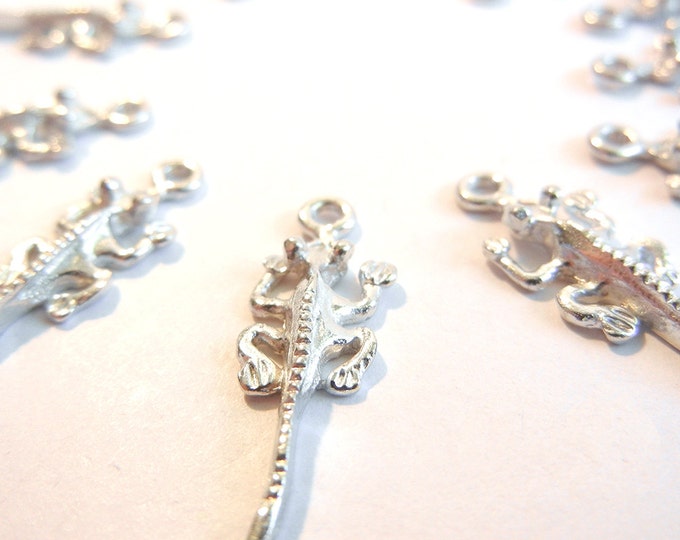 12 Tiny Pewter Lizard Charms