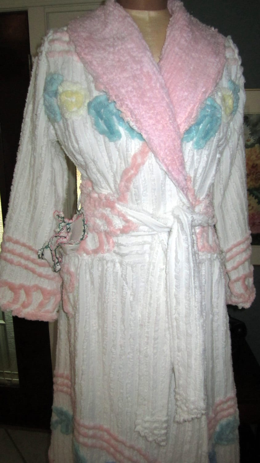 Item #61/Vintage Inspired Chenille Bath Robe/USA Custom Handmade To ...
