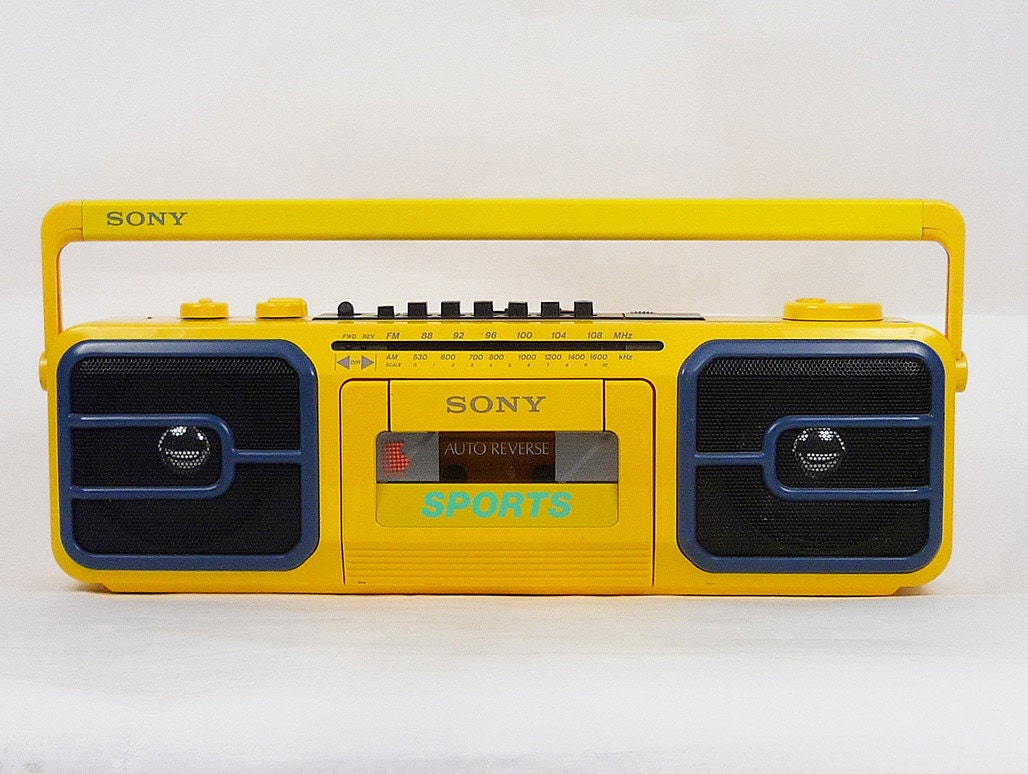 Vintage 90's Sony Sports CFS950 boombox GHETTO BLASTER