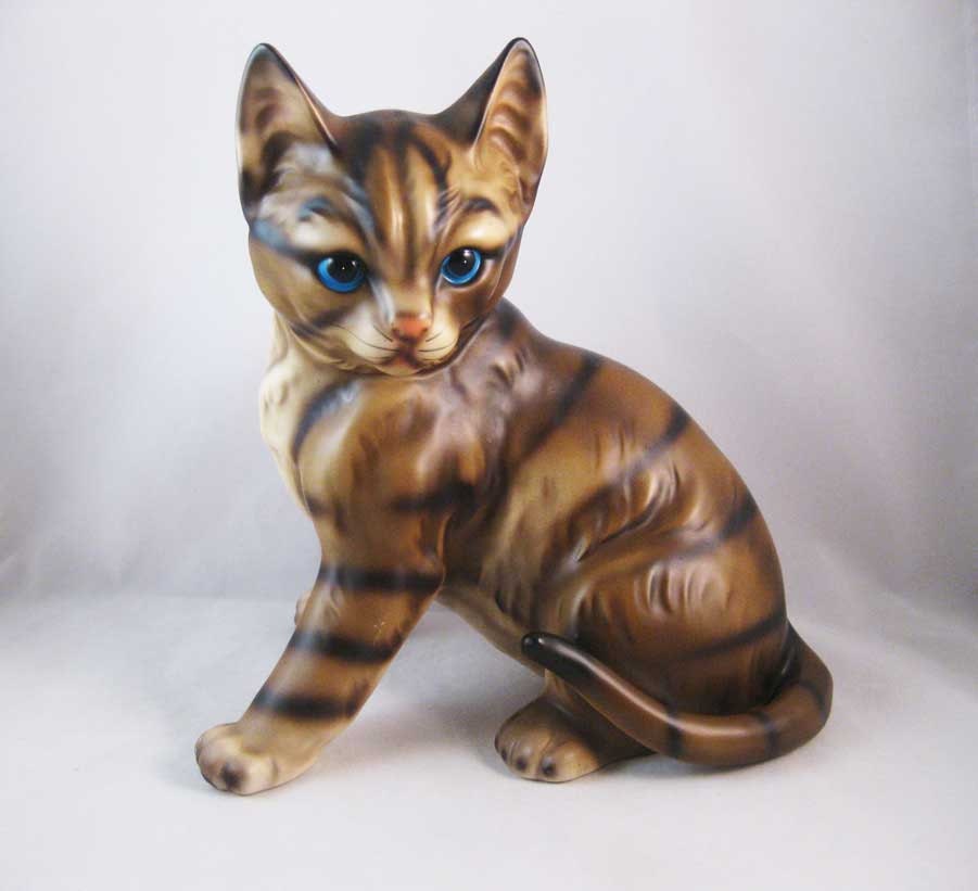 old cat figurines